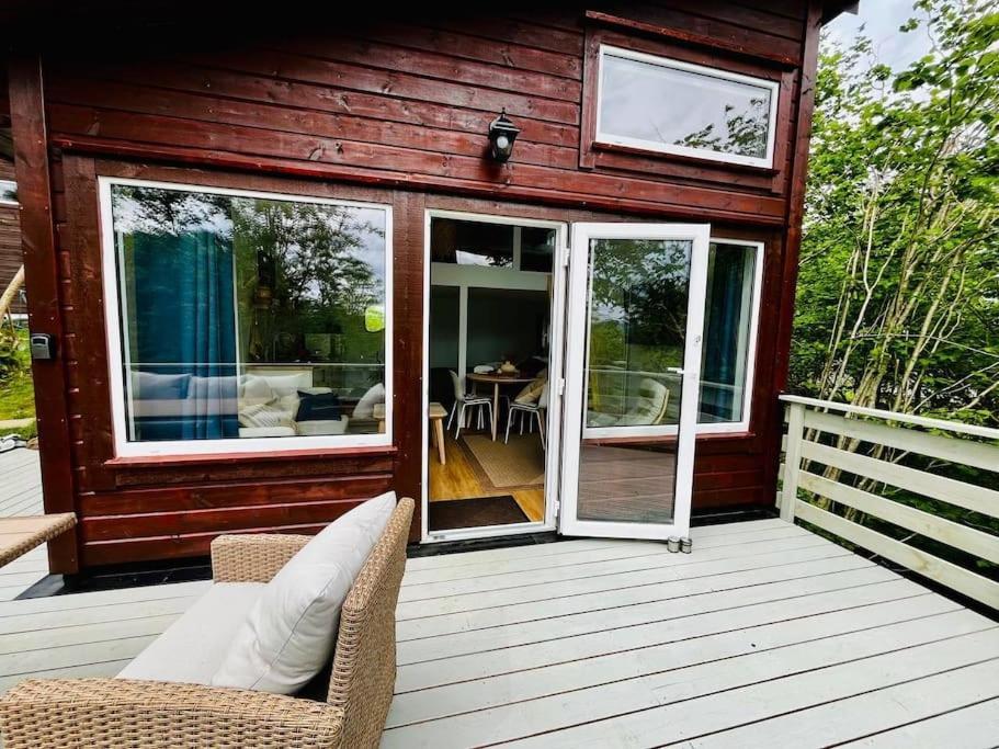 Gjestehytte Pa Moster Med Boblebad Bomlo Exterior photo