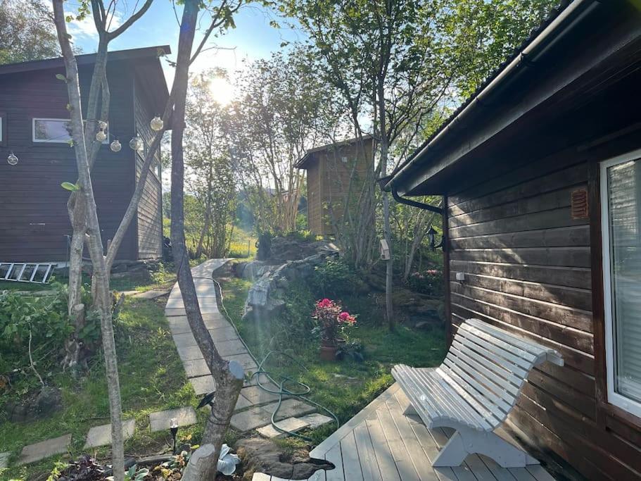 Gjestehytte Pa Moster Med Boblebad Bomlo Exterior photo